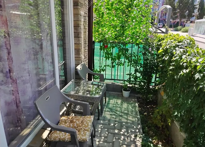 Comfortable Ground Floor Apartamento Primorsko