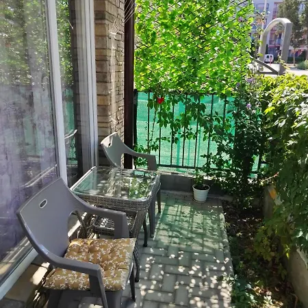 Comfortable Ground Floor Apartment Primorsko